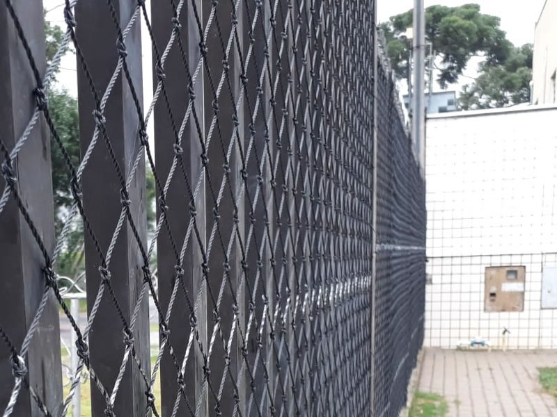 Instalação de tela protetora em Joinville