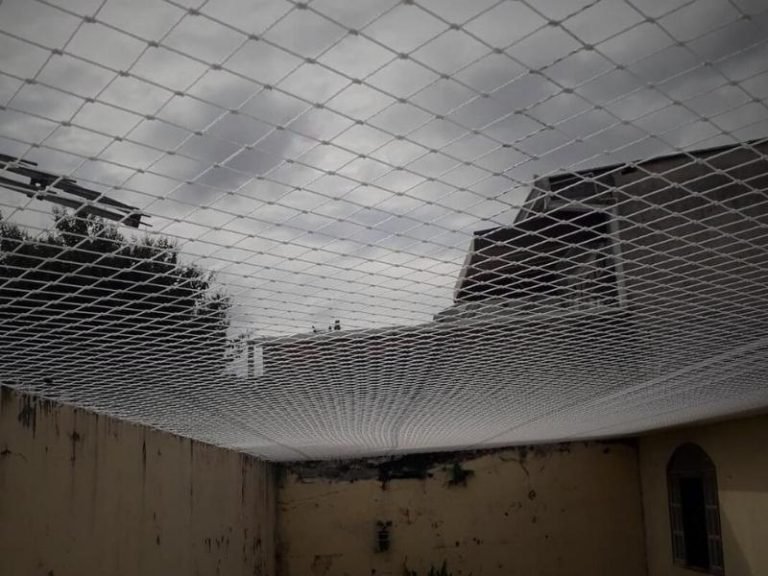 Redes de segurança anti-pombos em Joinville